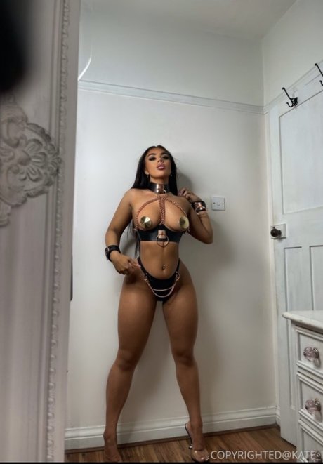 Kate Isobel sexy pornstar pictures