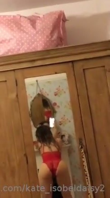 Kate Isobel model perfect pic