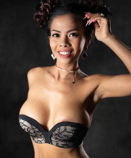 shuggatrix adult star archive