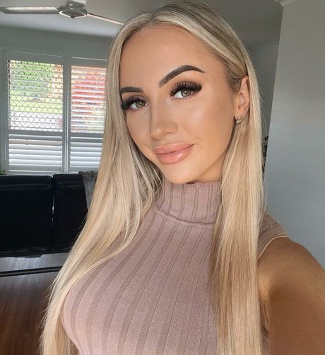 skinny milf onlyfans hot naked photos