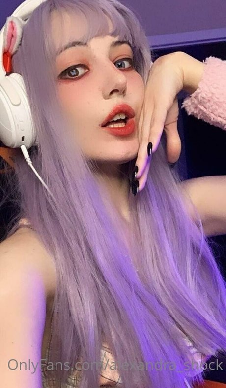 alexandra shock top actress photos