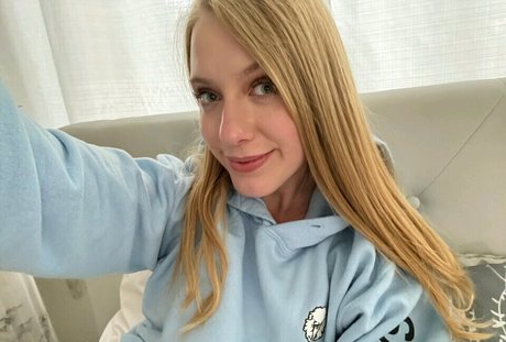 Kallie Taylor model top photos