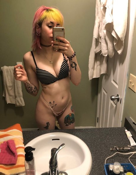 Bubblegumbaby pornstar free photo