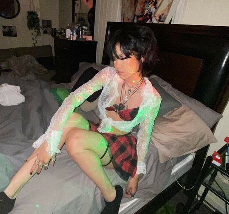 Saintsgoth high quality model pictures