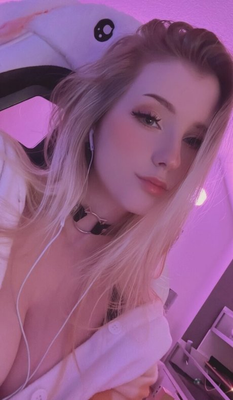 blonde handjob onlyfans nudes img