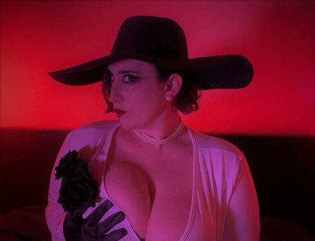 kitty leroux00 naked actress picture