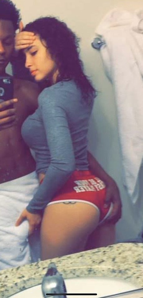 Ash Kaash pornstar erotic photos