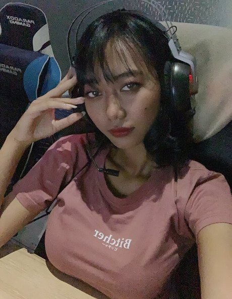 Beystown erotic actress image