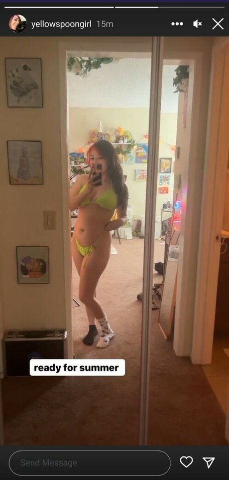 Yellowspoongirl nice model gallery