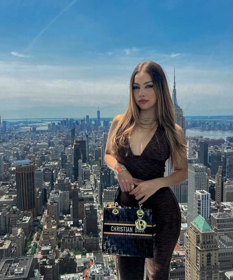 trivitv beautiful star pictures