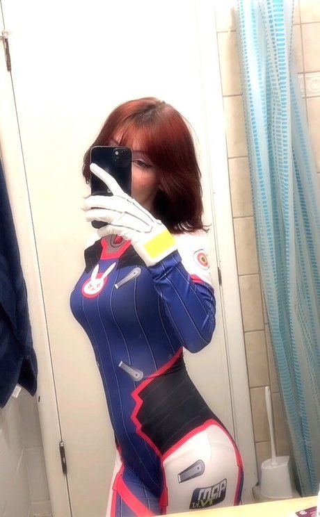 Nemetito sexy actress pic