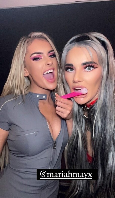 Hannah Taylor art actress gallery