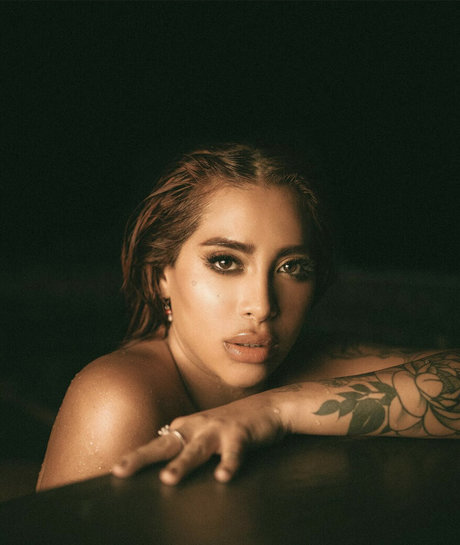 Kim Shantal star high quality pic