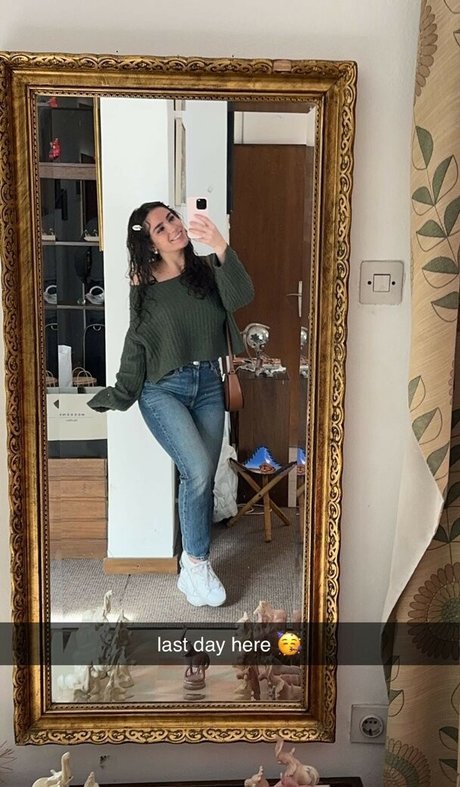 Sofiacrnilovic hd pornstar pic