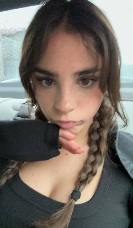 Sofiacrnilovic star free pictures