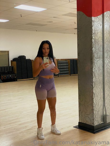 Katana Kiyama_ hot actress pic