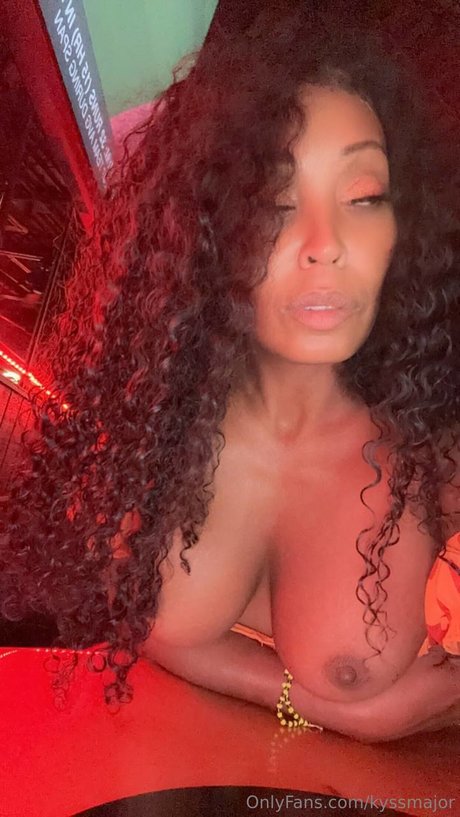 Kisha Chavis_ model nice pics