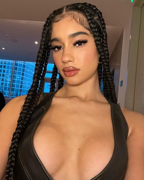 Lala Baptiste nice pornstar photos