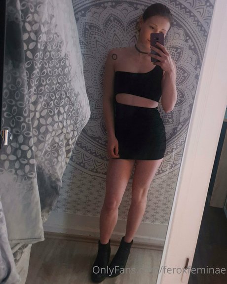 Hannah Klein sexy model galleries