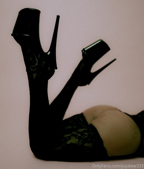 Jujub333 star erotic photo