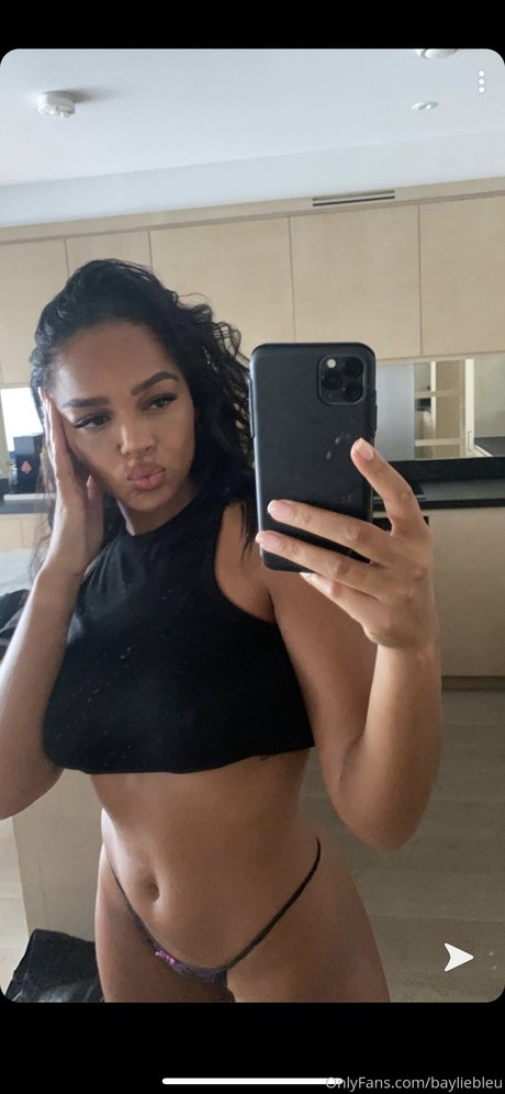 Bayliebleu model porn photo