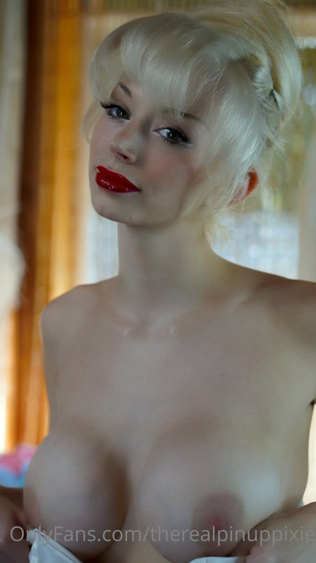 asian blonde onlyfans porno photos