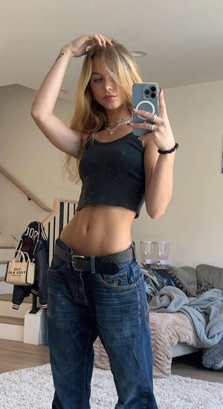 Anna Shumate high quality star image