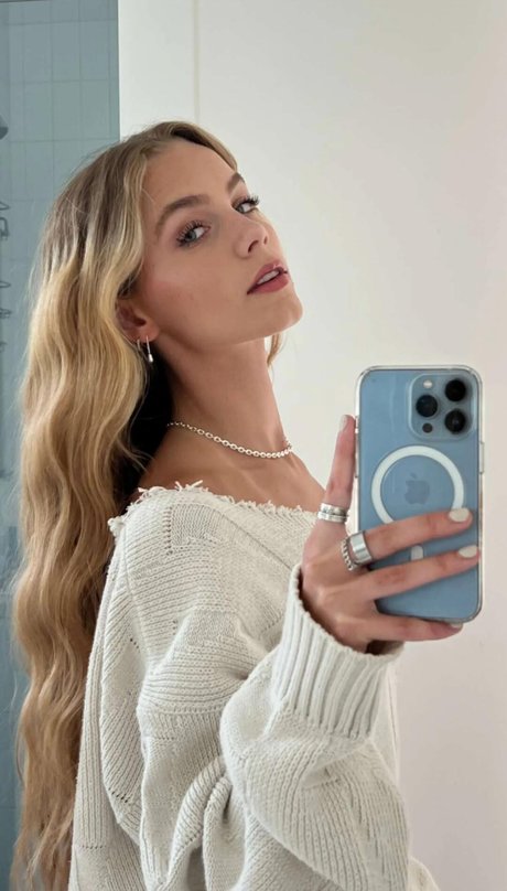 Anna Shumate pornstar xxx pic