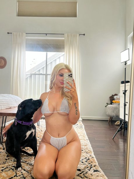 Katie Lalinde erotic model pics