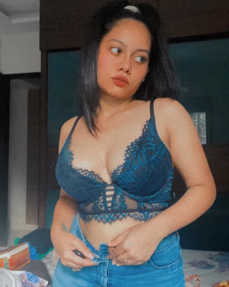 Estcy naked star gallery