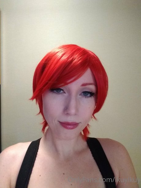 Ikuy Cosplayer nude model archive