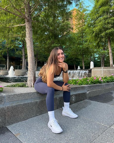 Michela Arbocco star top pic