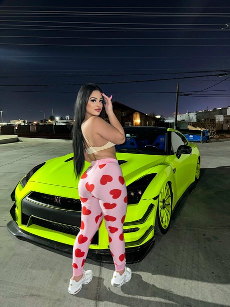 Nadia Khar sexy model images