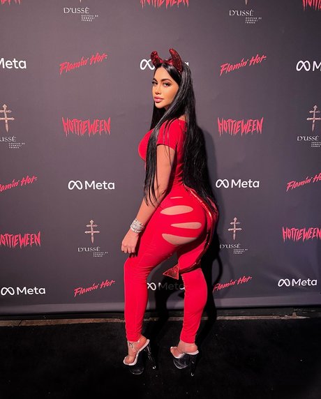 hottest teacher onlyfans porn photo