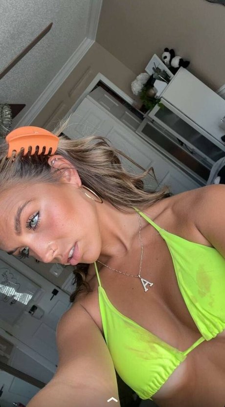 Jordan Beckham porn actress gallery