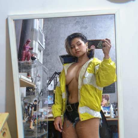 midget girls onlyfans free naked images