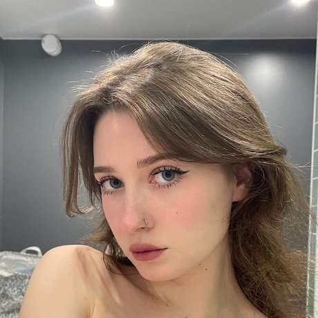 Pumpur mur model exclusive pics