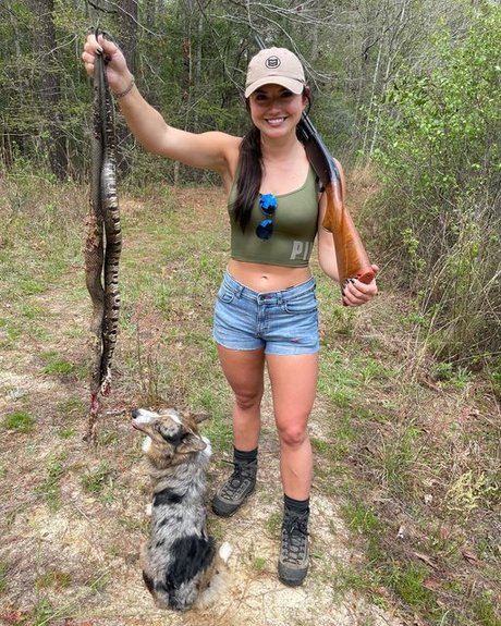 Hannah Barron nude pornstar pics