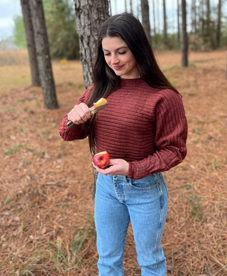 Hannah Barron sexy pornstar pic