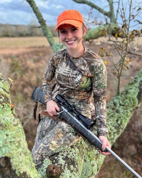 Hannah Barron model exclusive image