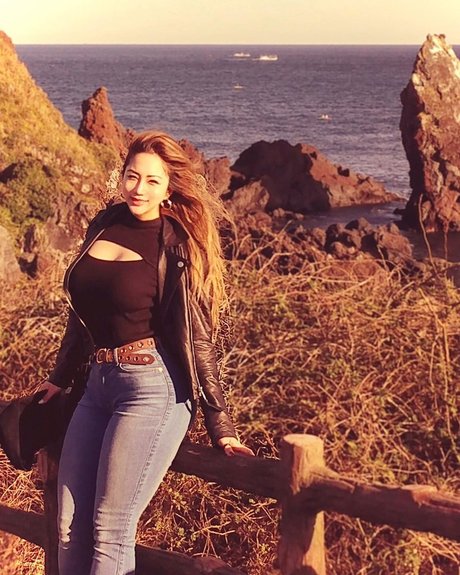 older onlyfans free xxx pic