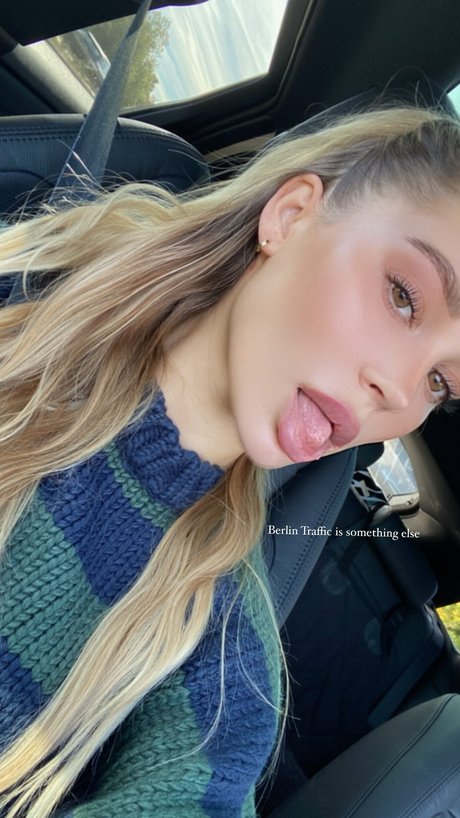 fansly onlyfans beautiful picture