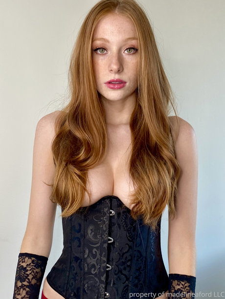 Madeline Ford perfect star photo