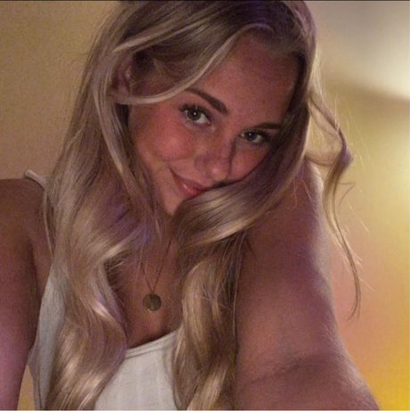 shemale fucks girl onlyfans erotic img