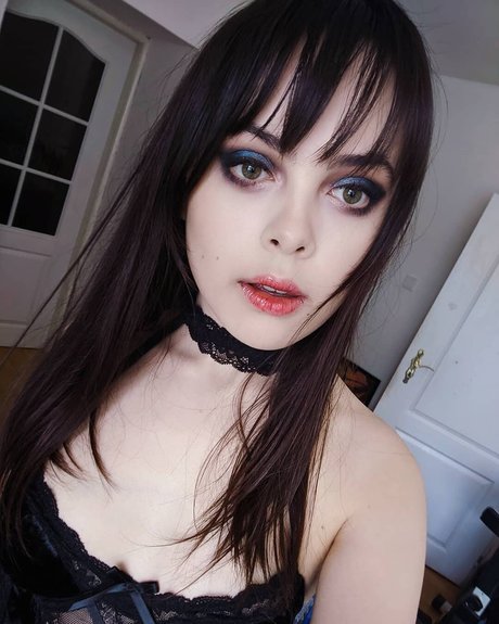 Hailly Senpai porn star img