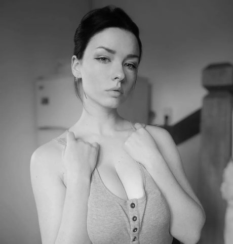 Innervus_ naked star images