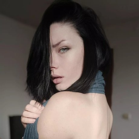 Innervus_ nude star photo