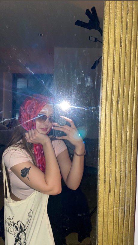 Jordan Burton erotic actress pics