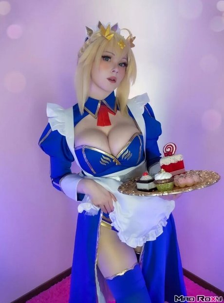 Mad Roxy sexy pornstar pictures