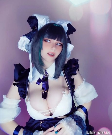 Mad Roxy pornstar beautiful galleries